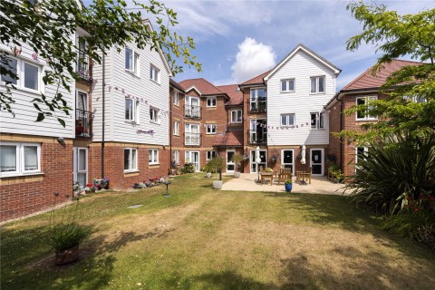 View Full Details for Penlee Close, Edenbridge, Kent